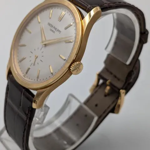 Patek Philippe Calatrava 5196J-001 37mm Yellow gold Silver 9