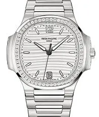 Patek Philippe Nautilus 7118/1200A-010 35mm Stainless steel Silver