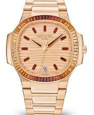 Patek Philippe Nautilus 7118/1300R-001 35mm Rose gold Golden