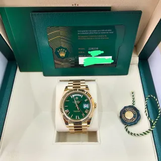 Rolex Day-Date 40 228238-0061 Yellow gold Green