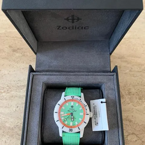 Zodiac Sea Wolf ZO9592 41mm Ceramic Green 2