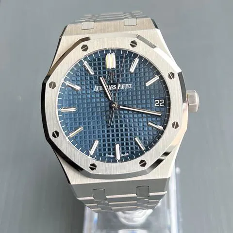 Audemars Piguet Royal Oak 15500ST.OO.1220ST.01 41mm Stainless steel Blue