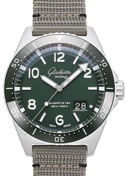 Glashütte SeaQ Panorama Date 1-36-13-07-83-34 43mm Stainless steel Green