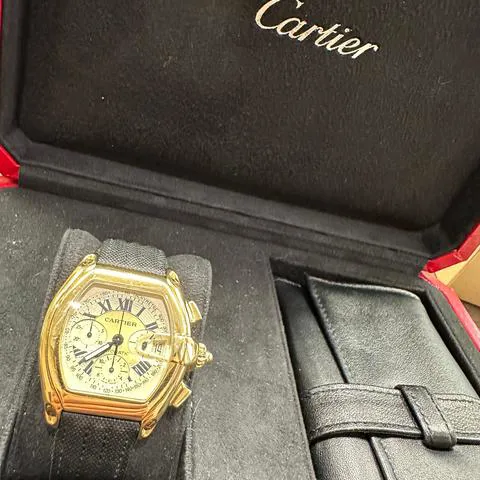 Cartier Roadster 2619 48mm Yellow gold Champagne 1