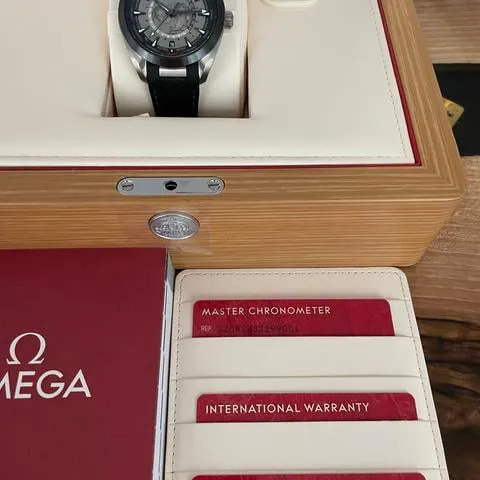 Omega Aqua Terra 150M 220.92.43.22.99.001 43mm Titanium Gray 7