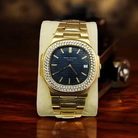 Patek Philippe Nautilus 3700/13 Yellow gold