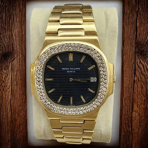 Patek Philippe Nautilus 3700/13 Yellow gold 7