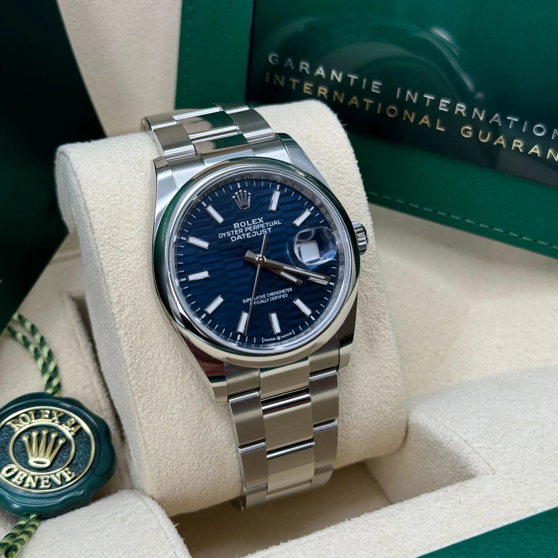 Rolex Datejust 36 126200-0006 36mm Oystersteel Blue 2