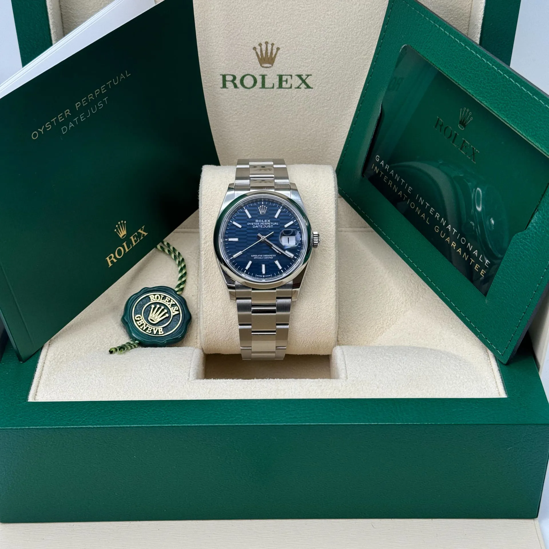 Rolex Datejust 36 126200-0006 36mm Oystersteel Blue 7