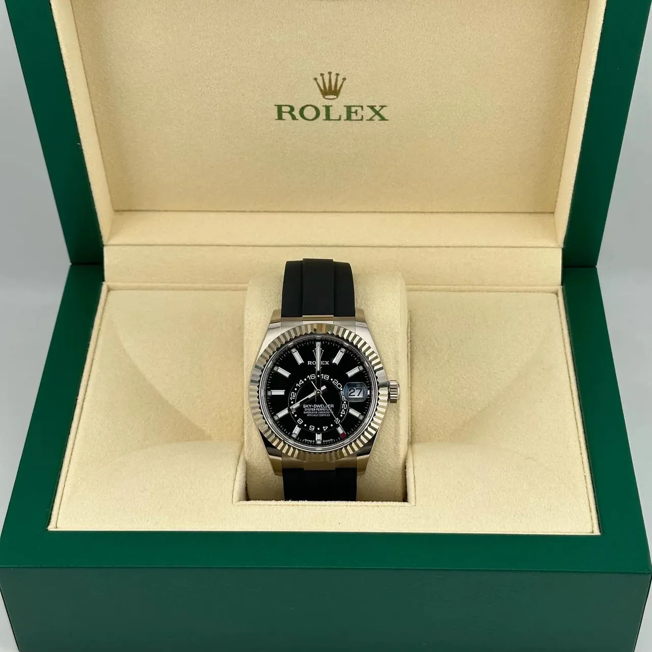 Rolex Sky-Dweller 336239-0002 42mm 18k white gold Black 4