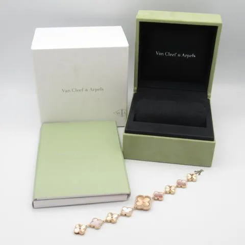 Van Cleef & Arpels Alhambra VCAR090100 22mm Rose gold 7