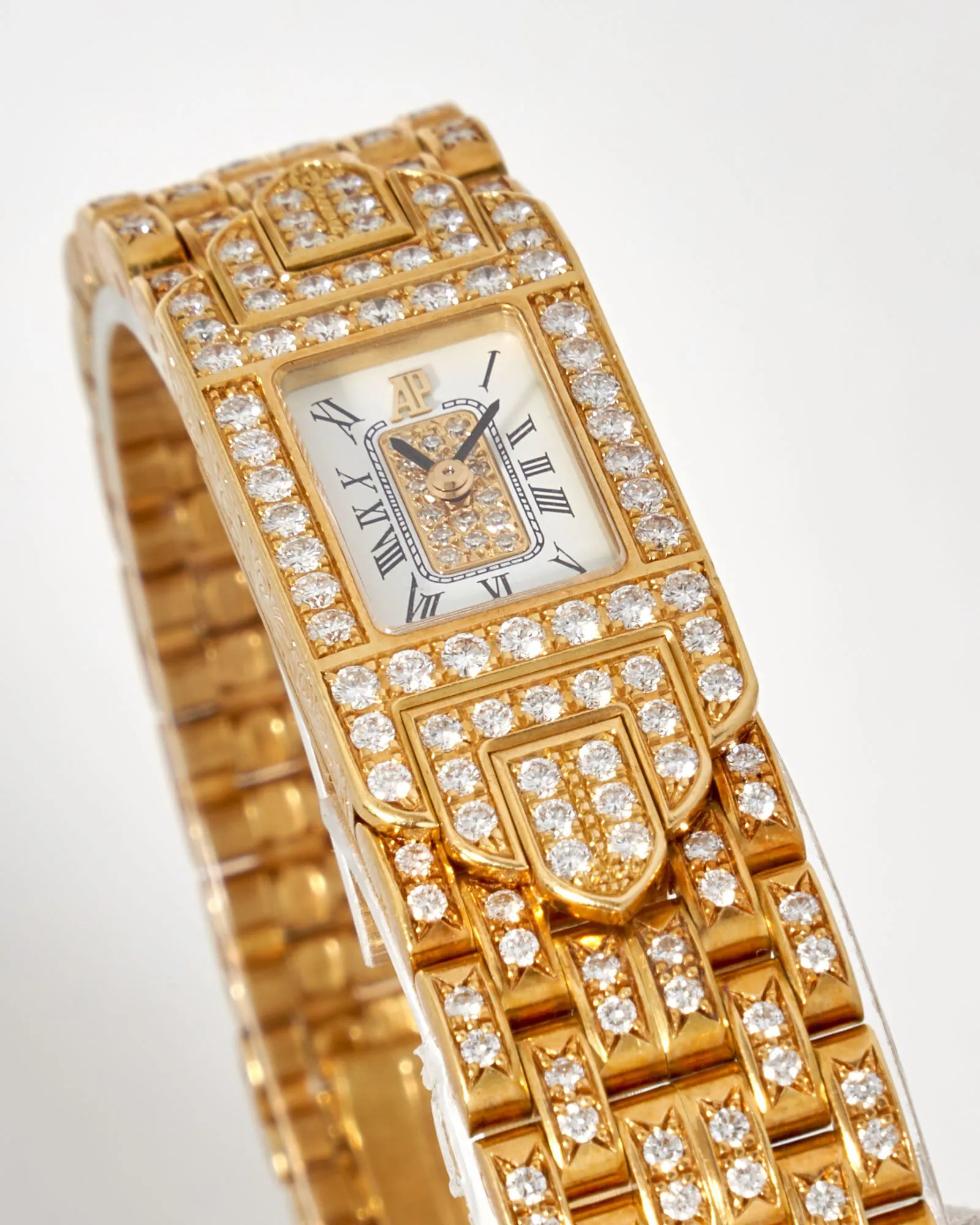 Audemars Piguet Charleston 67029BA.ZZ.1092BA.01 15mm Yellow gold and Diamond White 3