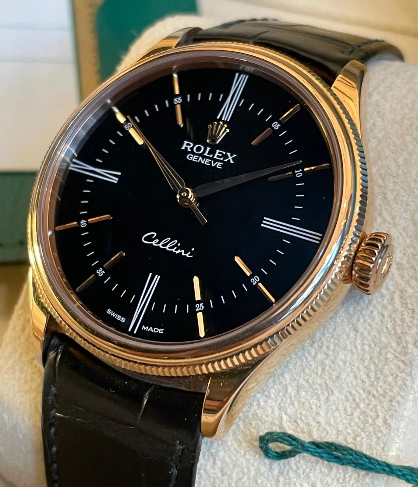 Rolex Cellini 50505 39mm Rose gold Black 3