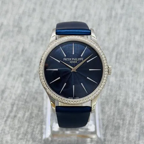 Patek Philippe Calatrava 4897G-001 33mm White gold Blue