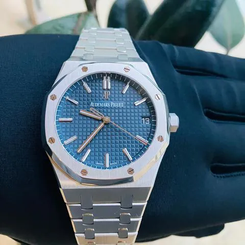 Audemars Piguet Royal Oak 15500ST.OO.1220ST.01 41mm Stainless steel Blue