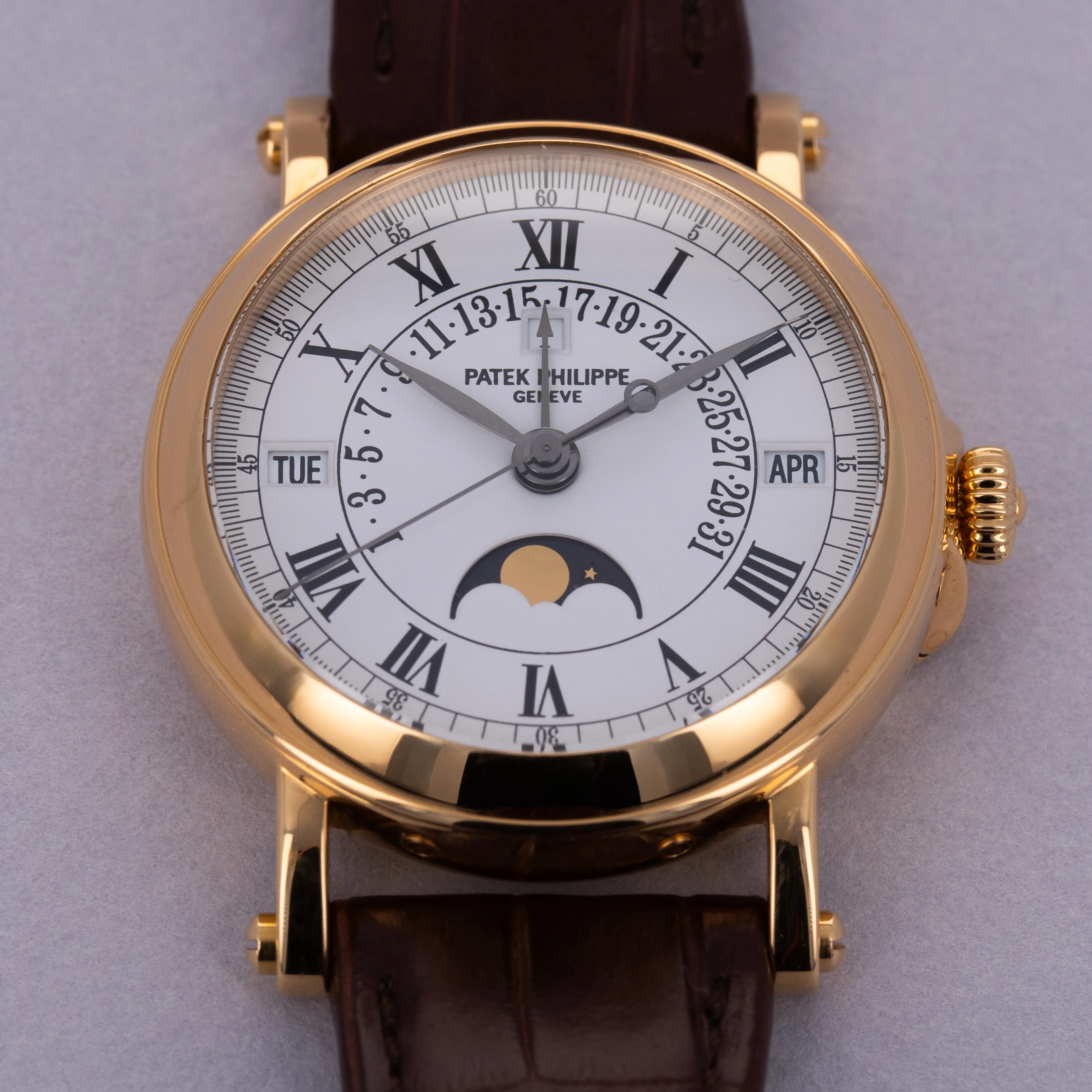 Patek Philippe Perpetual Calendar 5059J-001 36mm Yellow gold White 12