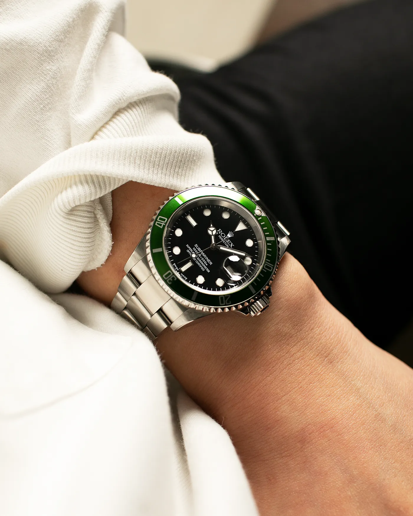 Rolex Submariner 16610LV 40mm Stainless steel Black 2