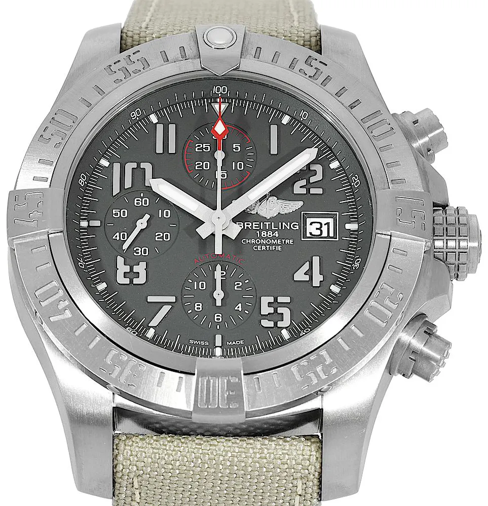 Breitling Avenger E13383101M1W1 46mm Titan Grau