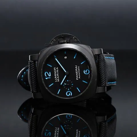 Panerai Luminor GMT Automatic PAM 01661 44mm Carbon fiber Black 3