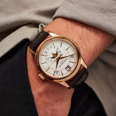 Patek Philippe Annual Calendar 5205R-001 40mm Rose gold White 9