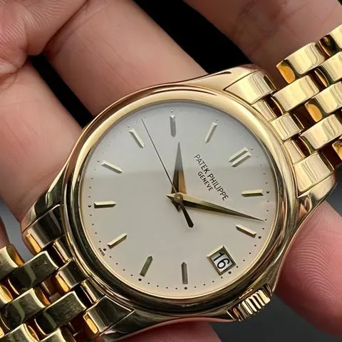 Patek Philippe Calatrava 5127J-001 37mm Yellow gold Silver