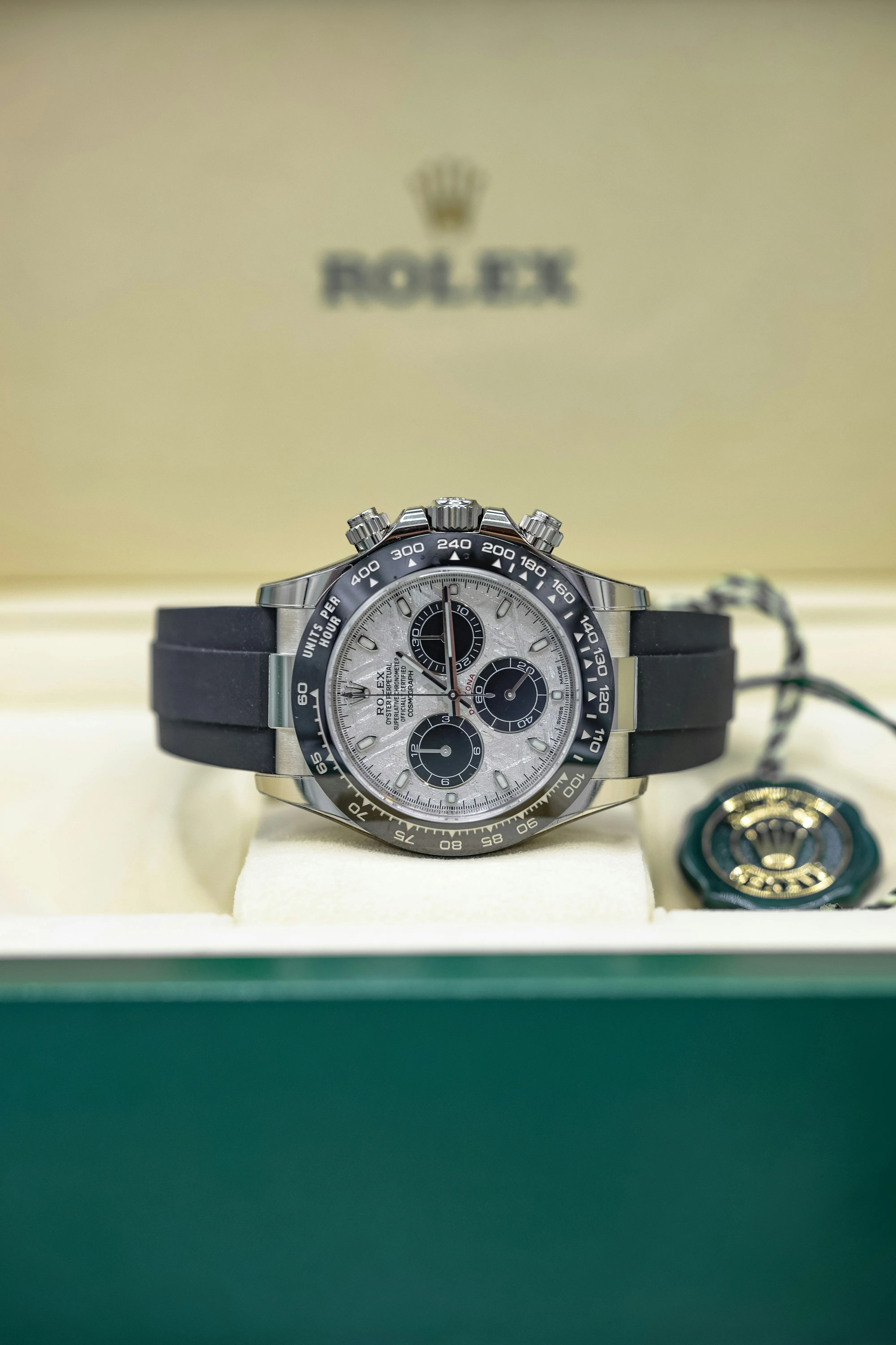 Rolex Daytona 116519LN 40mm White gold and Cerachrom Meteorite 6