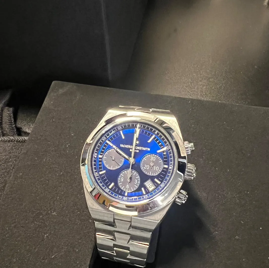 Vacheron Constantin Overseas Chronograph 5500V/110A-B148 42.5mm Stainless steel Blue