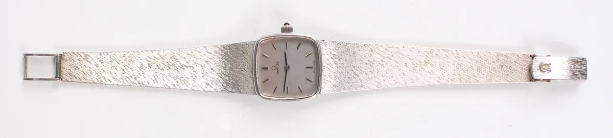 Omega White gold Silver 5