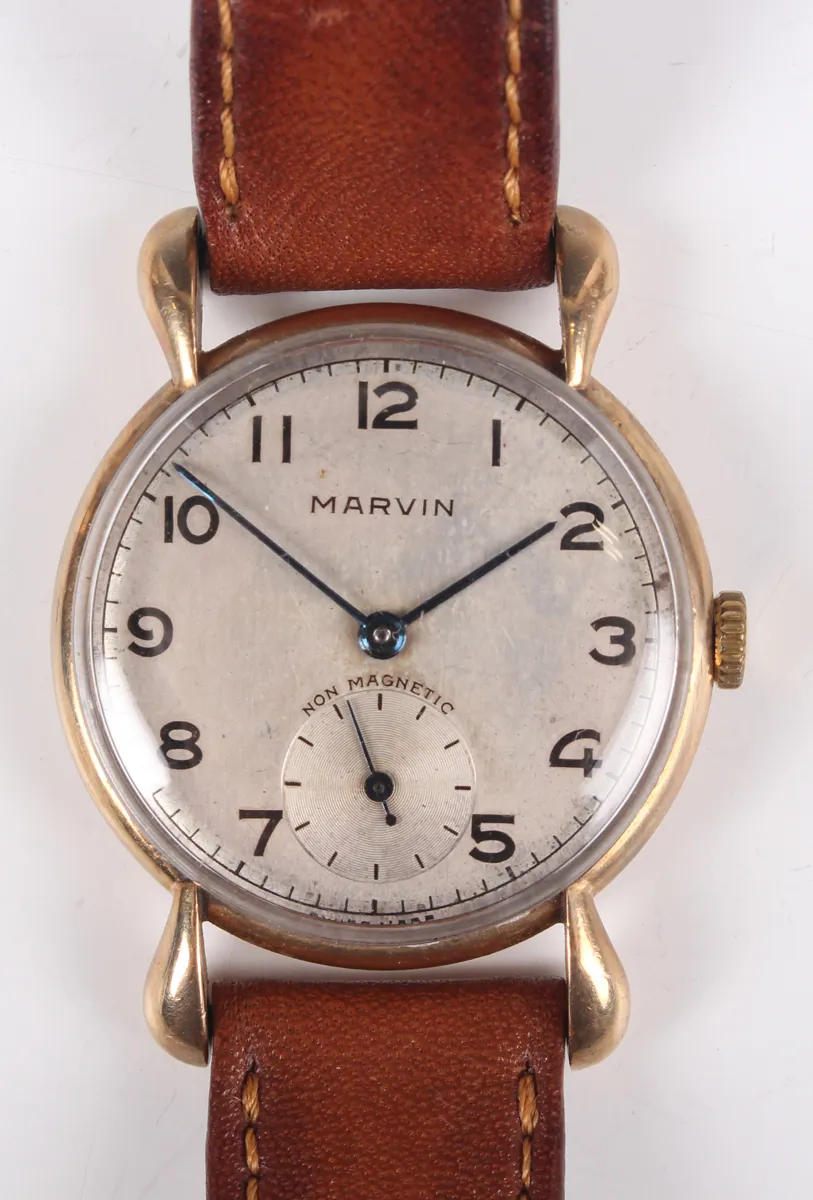 Marvin 29mm Yellow gold Silver