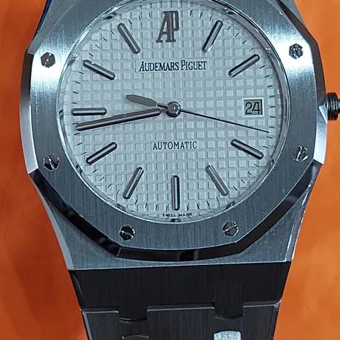 Audemars Piguet Royal Oak 15300ST.OO.1220ST.01 39mm Stainless steel Silver