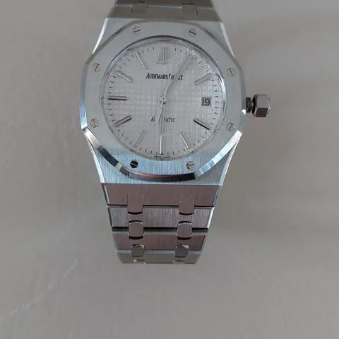 Audemars Piguet Royal Oak 15300ST.OO.1220ST.01 39mm Stainless steel Silver 9