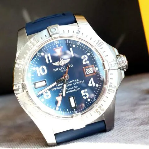 Breitling Avenger A1733010 45mm Stainless steel Blue 4