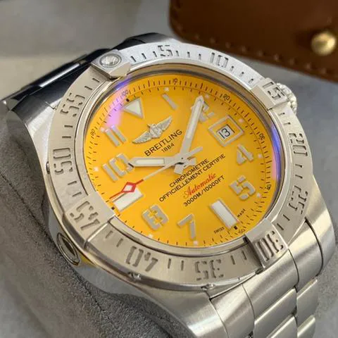 Breitling Avenger A17331101I1A1 45mm Stainless steel Yellow