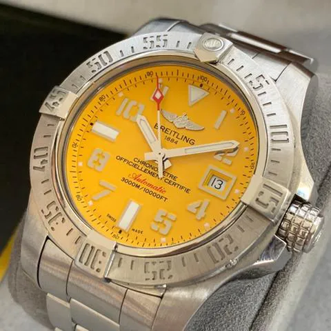 Breitling Avenger A17331101I1A1 45mm Stainless steel Yellow 1