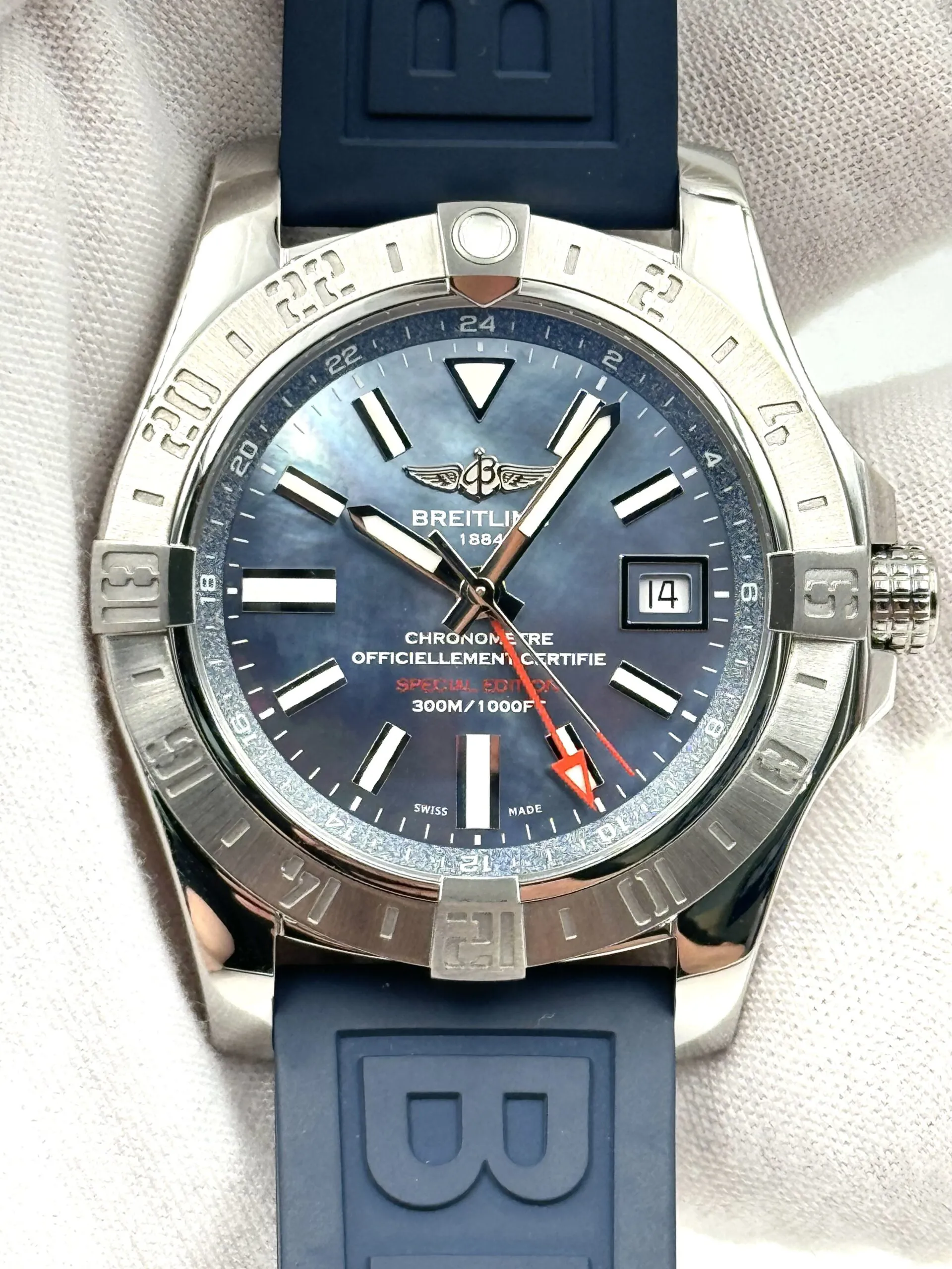 Breitling Avenger A32390 43mm Stainless steel Blue