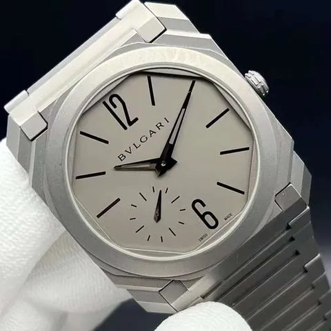 Bulgari Octo 102713 40mm Titanium 4