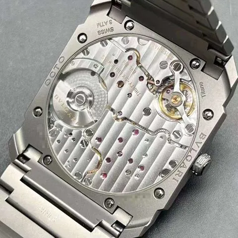 Bulgari Octo 102713 40mm Titanium 5