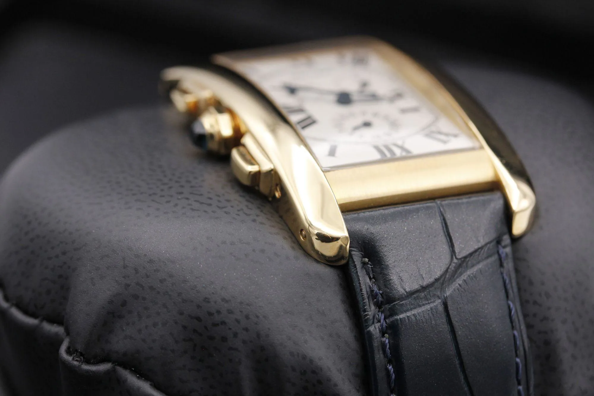 Cartier Tank Américaine 1730 45mm Yellow gold White 3