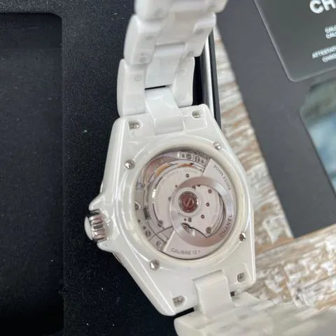 Chanel J12 H5700 38mm White ceramic White 3