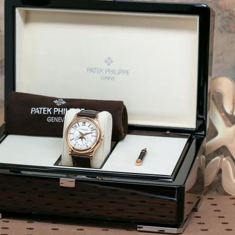 Patek Philippe Annual Calendar 5205R-001 40mm Rose gold White 2