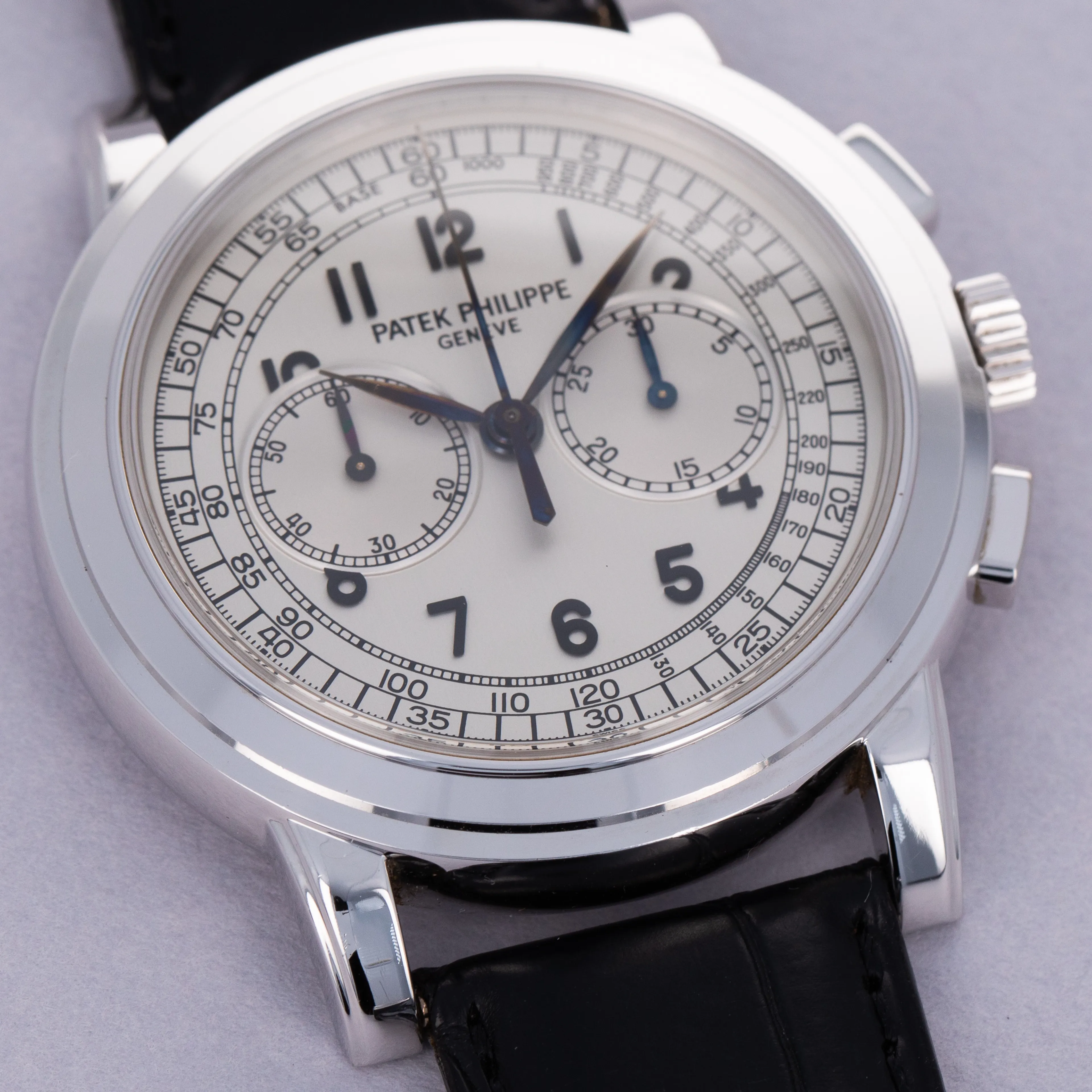 Patek Philippe Chronograph 5070G-001 42mm White gold Silver 1