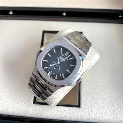 Patek Philippe Nautilus 5726/1A-014 40.5mm Stainless steel Blue