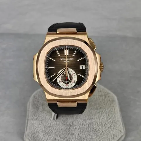 Patek Philippe Nautilus 5980R-001 40.5mm Rose gold Brown