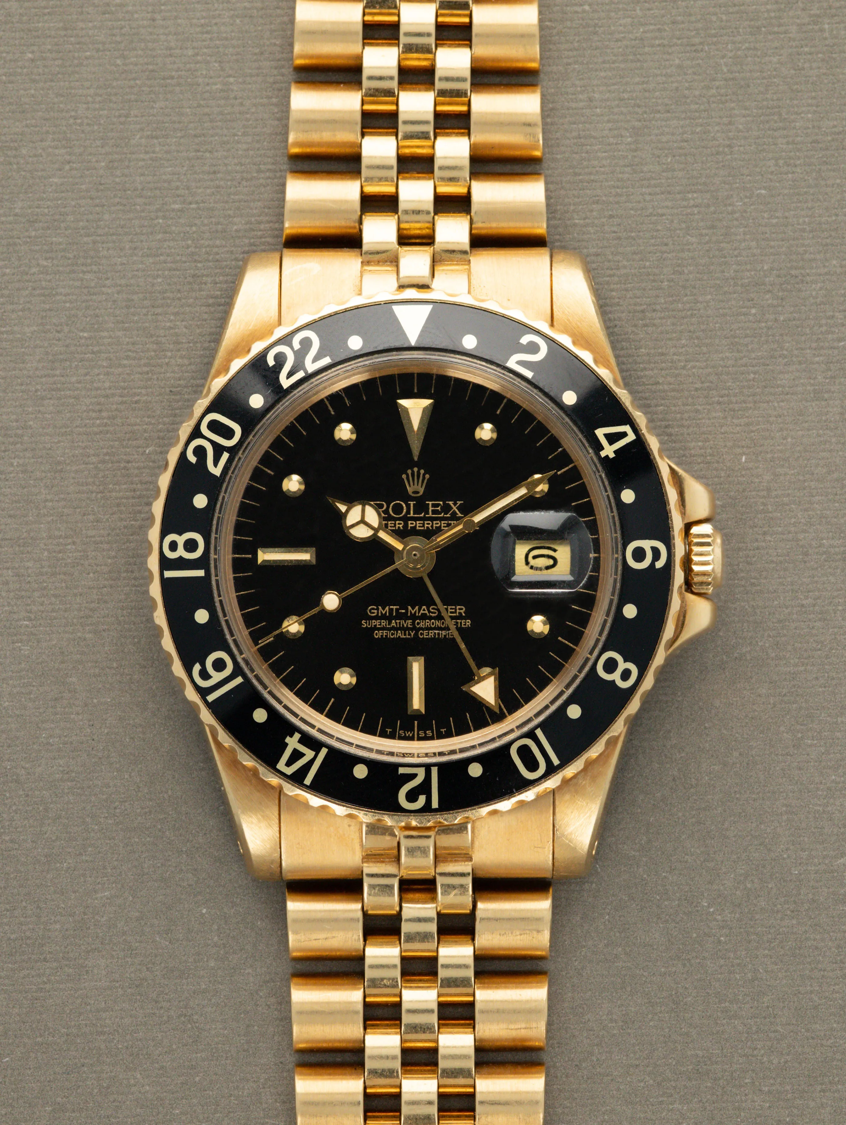 Rolex GMT-Master 16758 40mm Yellow gold Black