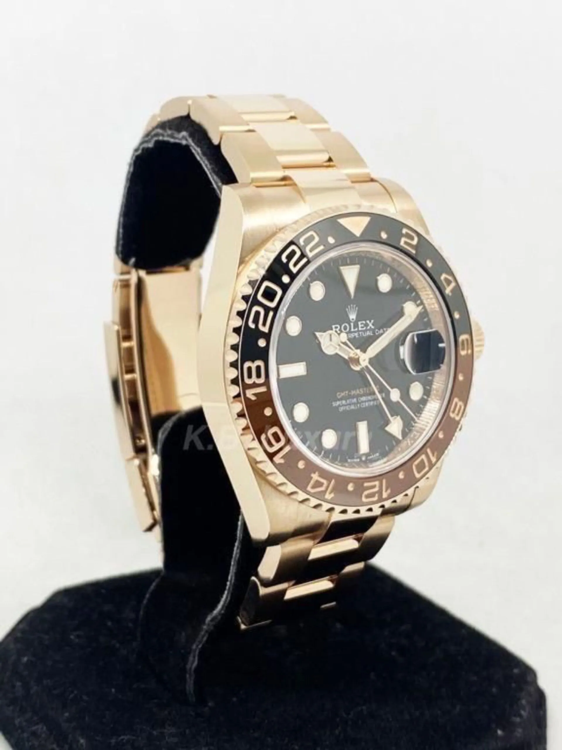 Rolex GMT-Master II 126715CHNR 40mm Rose gold Black 2