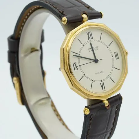 Van Cleef & Arpels 34mm Yellow gold 2