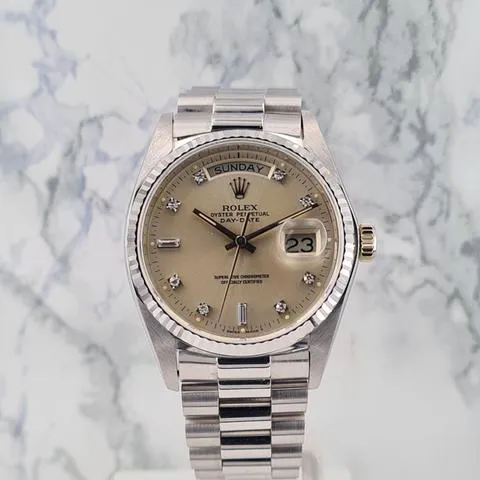 Rolex Day-Date 36 18039 36mm White gold Silver