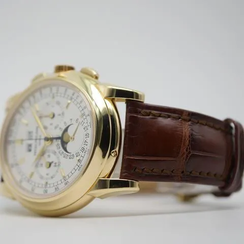 Patek Philippe Perpetual Calendar Chronograph 5970J-001 40mm Yellow gold Silver 1