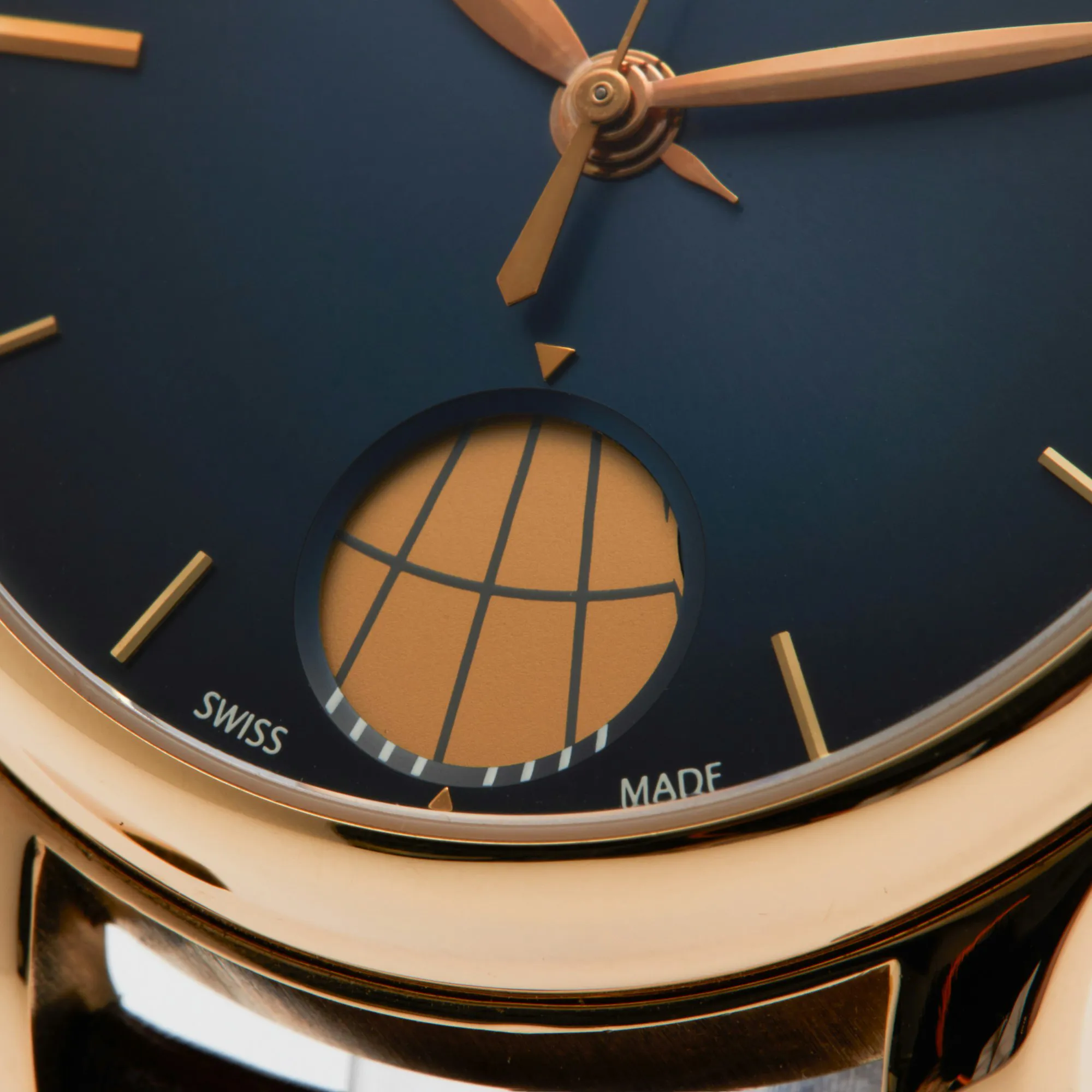 H. Moser & Cie. Endeavour 1348-0100 41mm Rose gold Blue 3