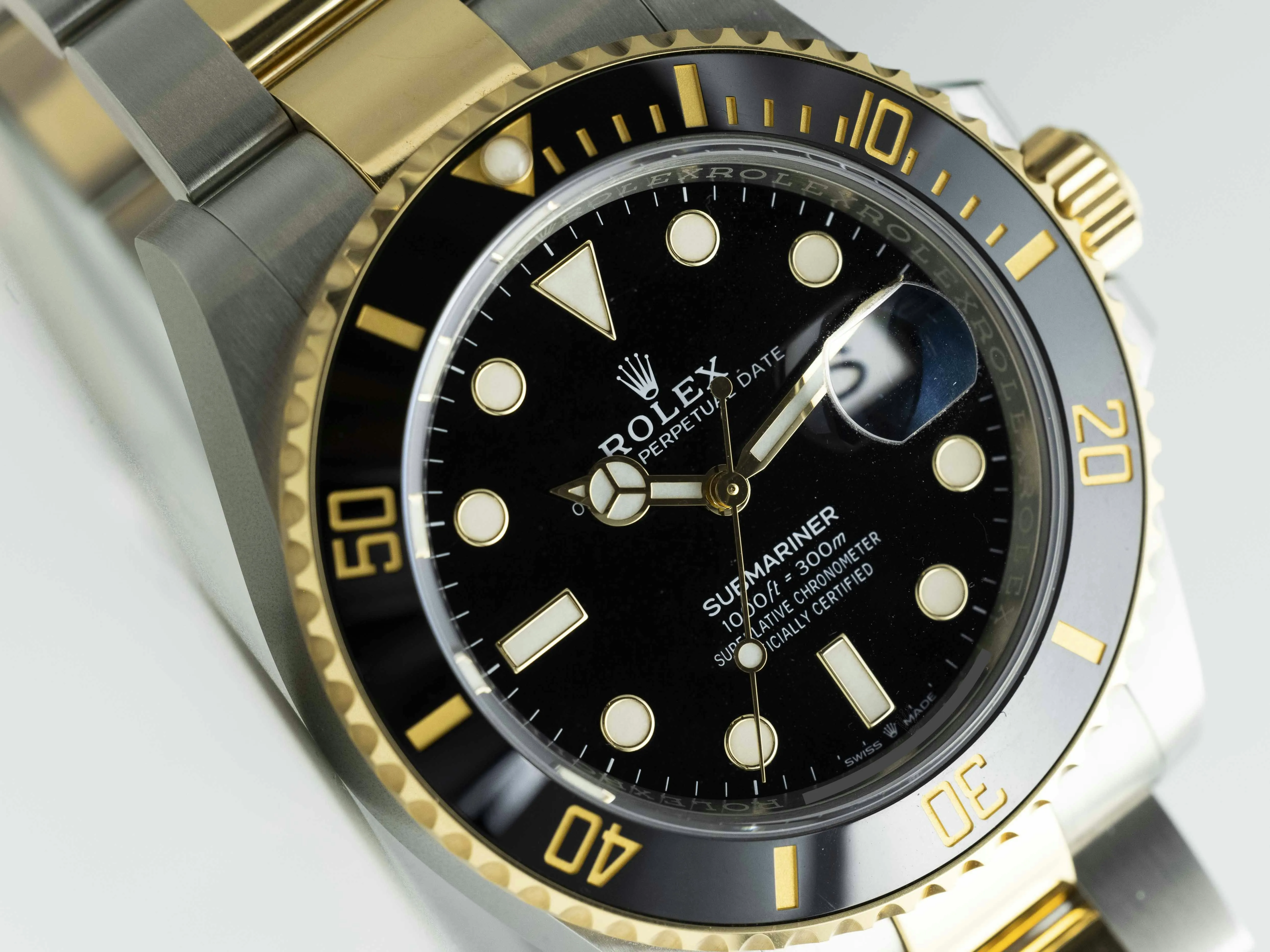 Rolex Submariner 126613LN 41mm Yellow gold and Stainless steel Black 5